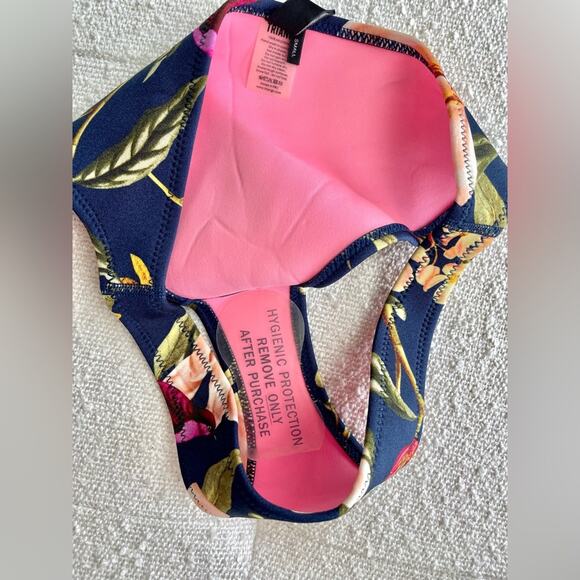 Triangl Swimwear Floral Bikini Bottom Size Small NWT - Picture 5 of 8